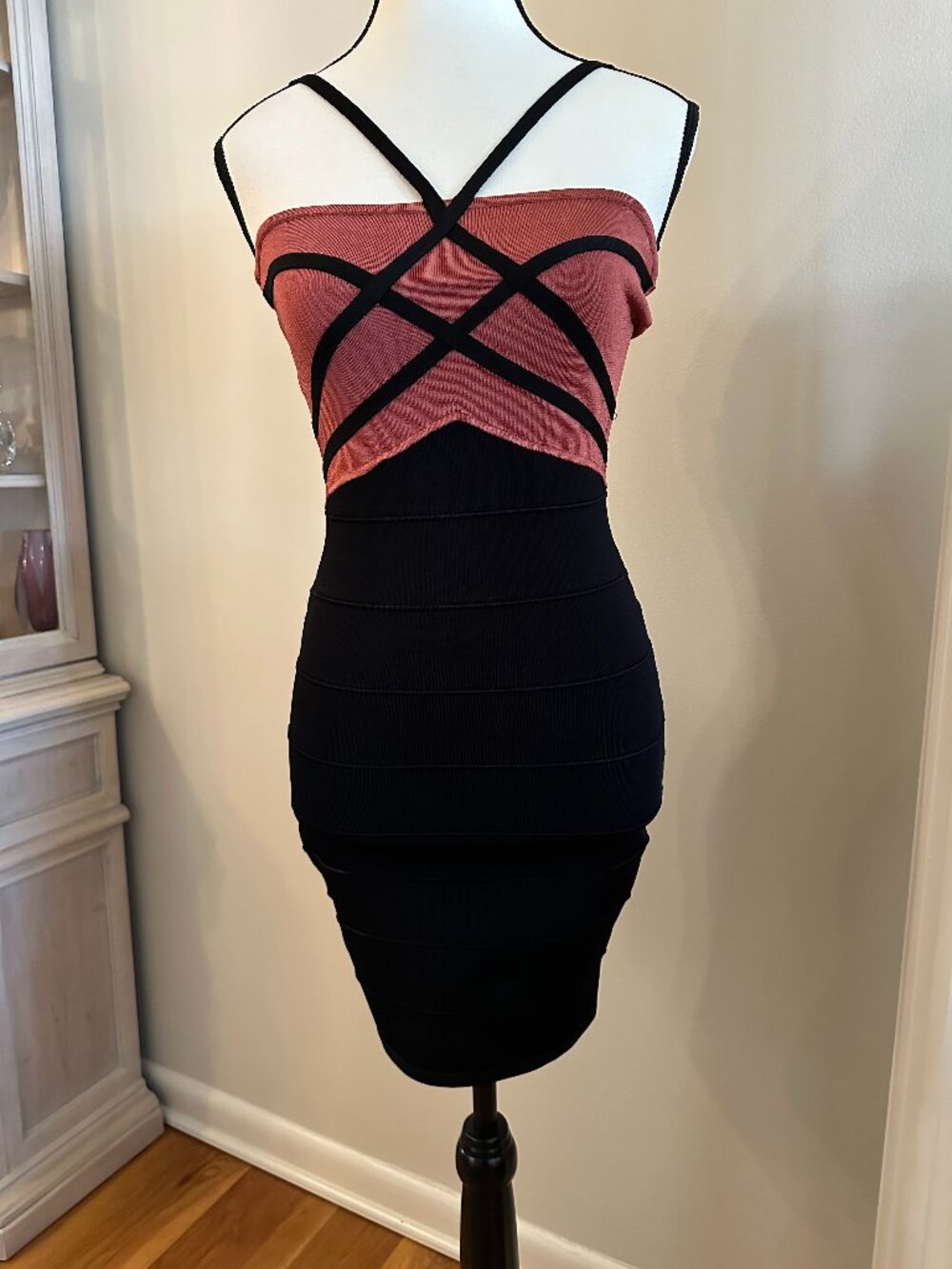 NWT bebe Strappy Sexy Bodycon Dress Black Mauve Y2K Small